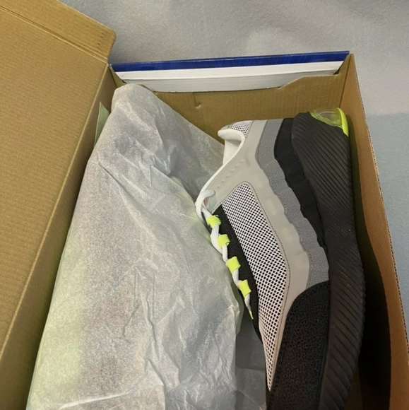 NWT Men's Shaq Apollo Basketball Shoes - Picture 6 of 7